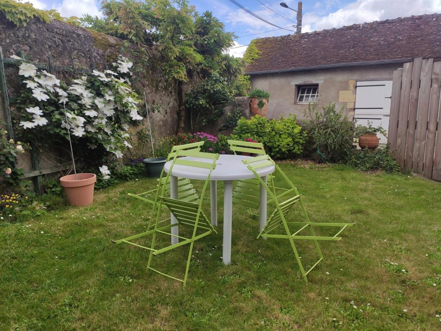 Le Relais De L'Ormeau - Charmant Gite Pour 4 Pers. Lussault-sur-Loire Exterior foto